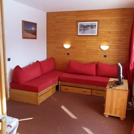 Au Pied Des Pistes Avec Terrasse, Parking Et Wifi - Ideal Pour 4 Personnes - Fr-1-181-2249 Apartment