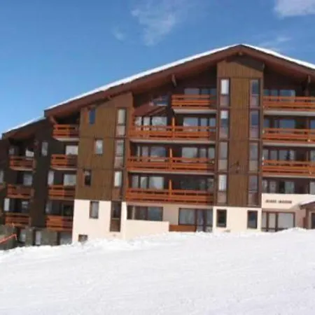 Apartment Au Pied Des Pistes Avec Terrasse, Parking Et Wifi - Ideal Pour 4 Personnes - Fr-1-181-2249 *